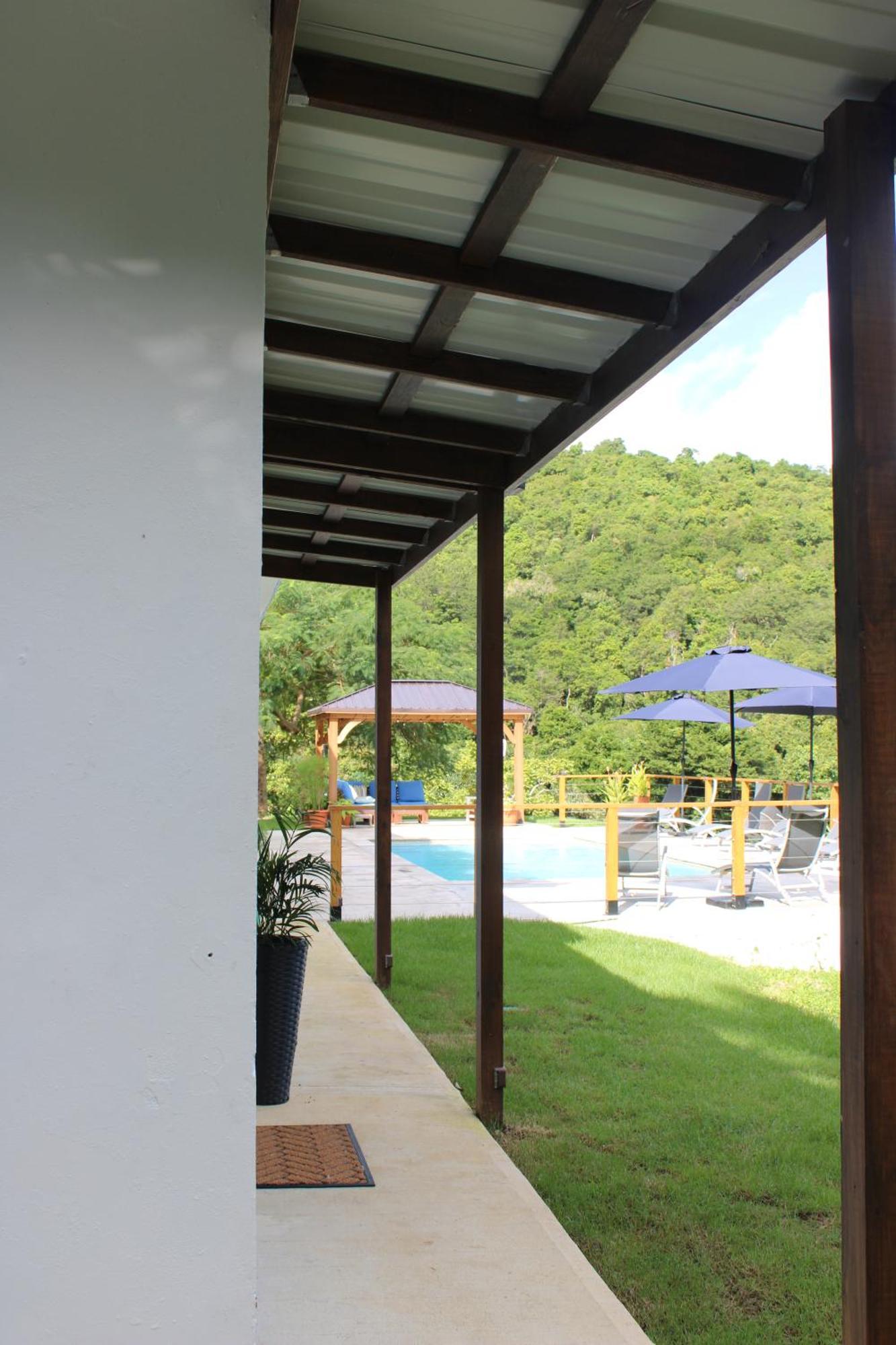 لوكويللو The Serene House Bed & Breakfast المظهر الخارجي الصورة