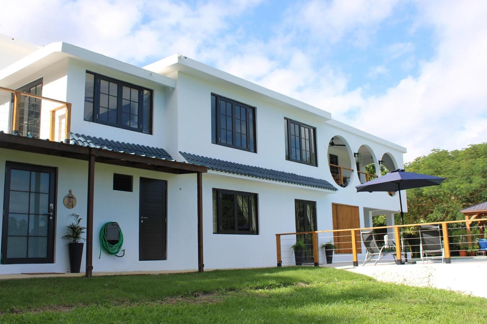 لوكويللو The Serene House Bed & Breakfast المظهر الخارجي الصورة