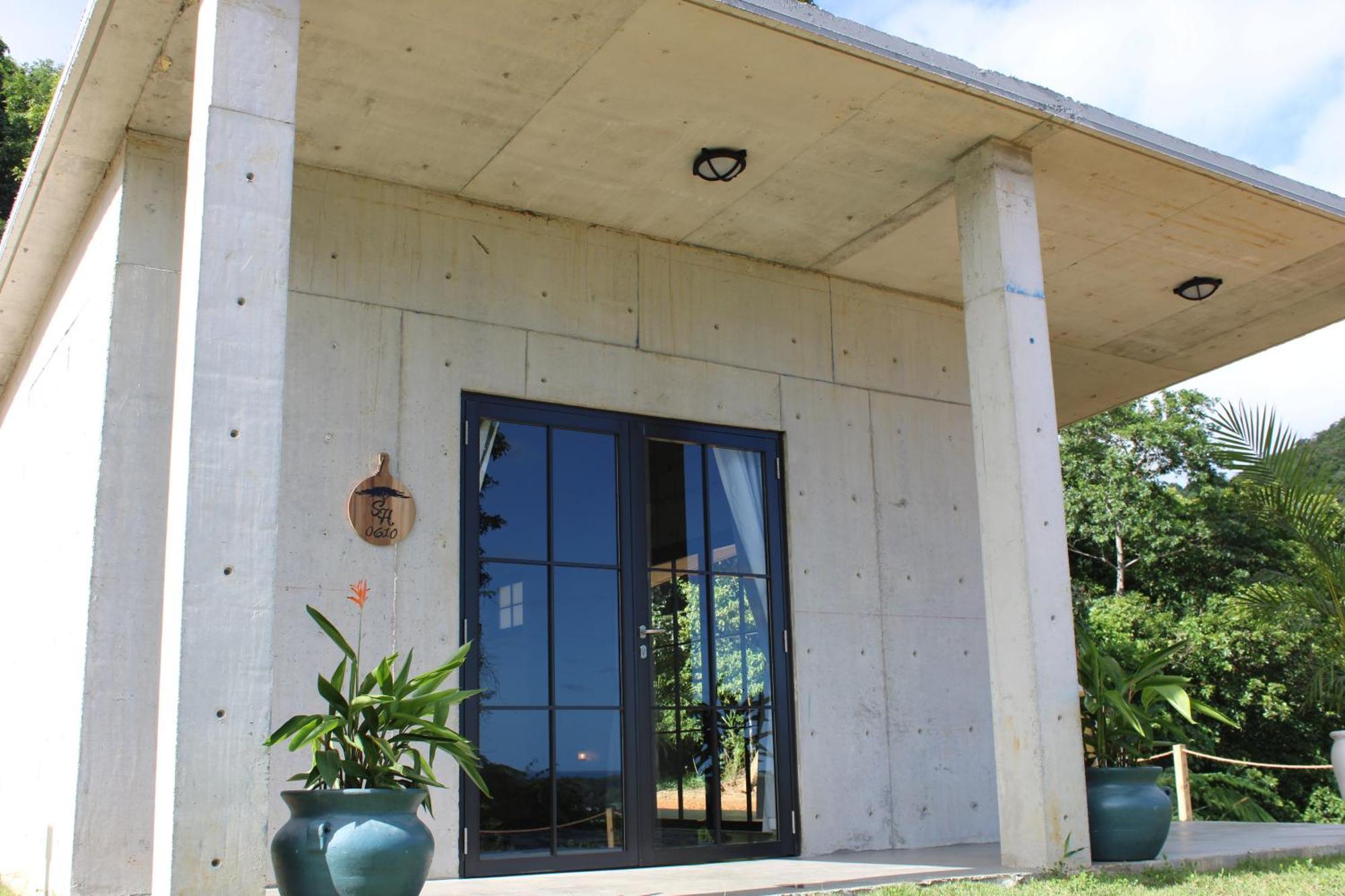 لوكويللو The Serene House Bed & Breakfast المظهر الخارجي الصورة